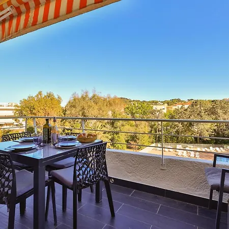Centre St Tropez - 2 Pieces -clim Piscine Parking Apartamento *